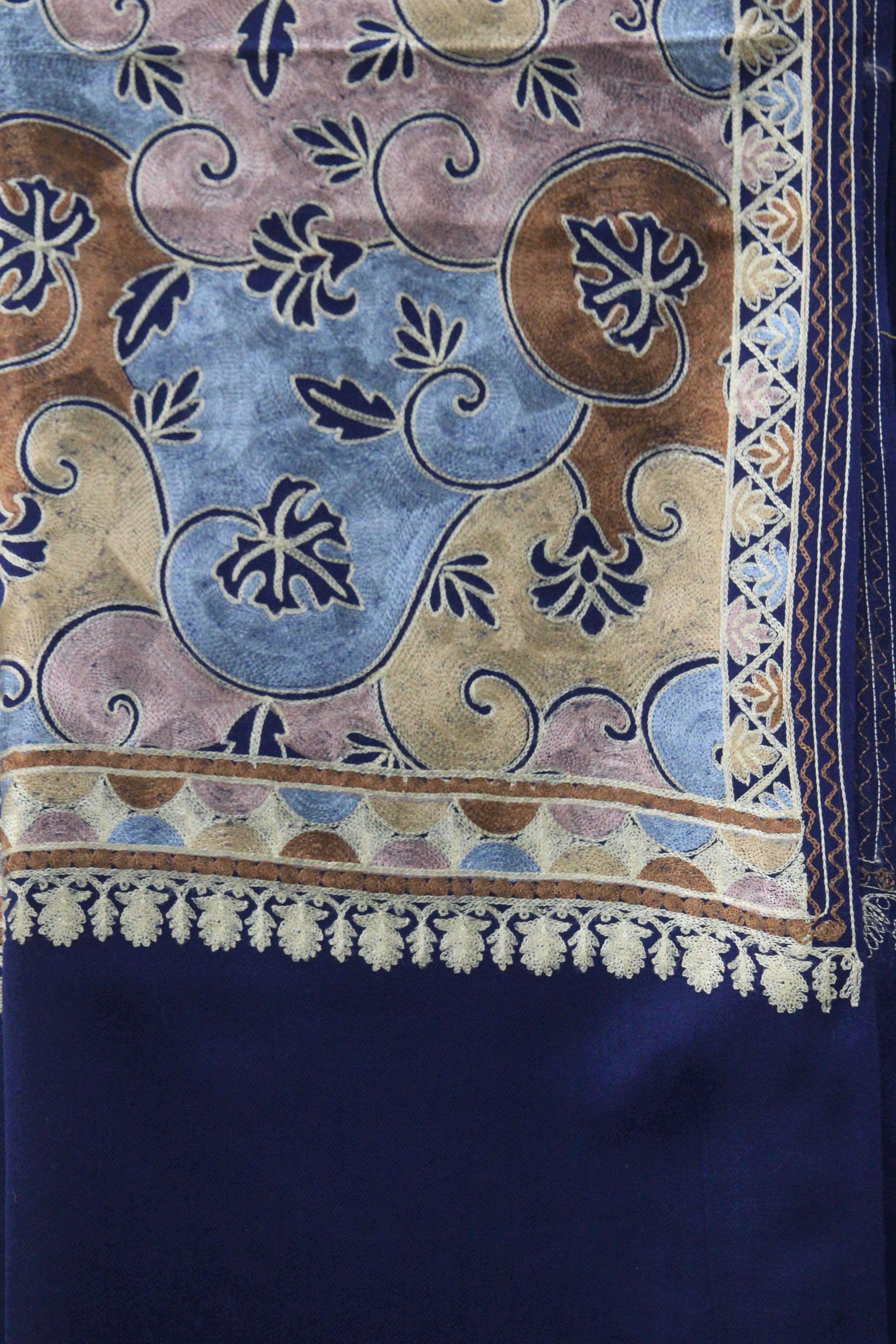 Shām-e-Zarrīn - Pure Kashmiri Pashmina Shawl