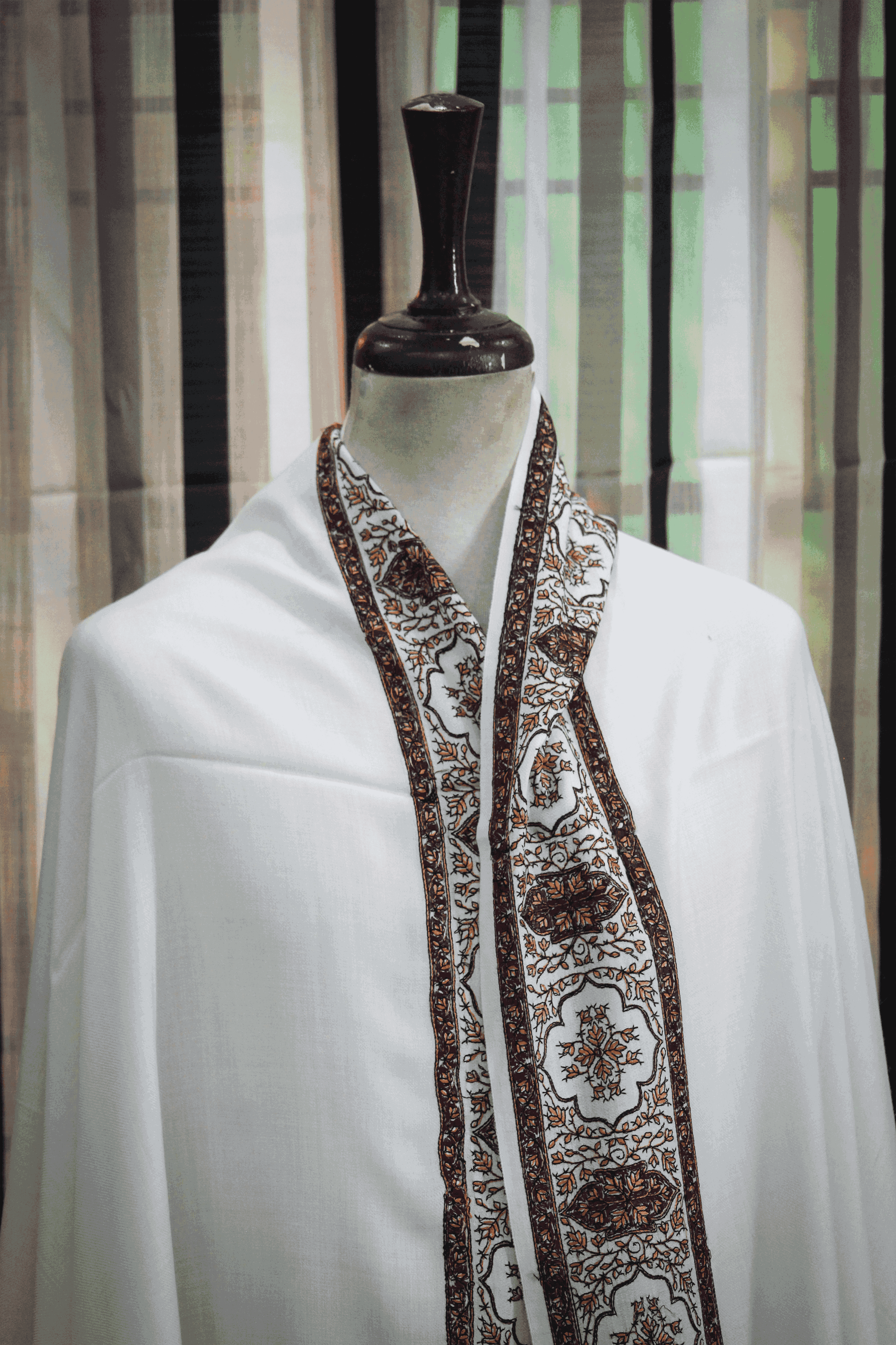 Nirmaan Border Shawl: Crisp Elegance