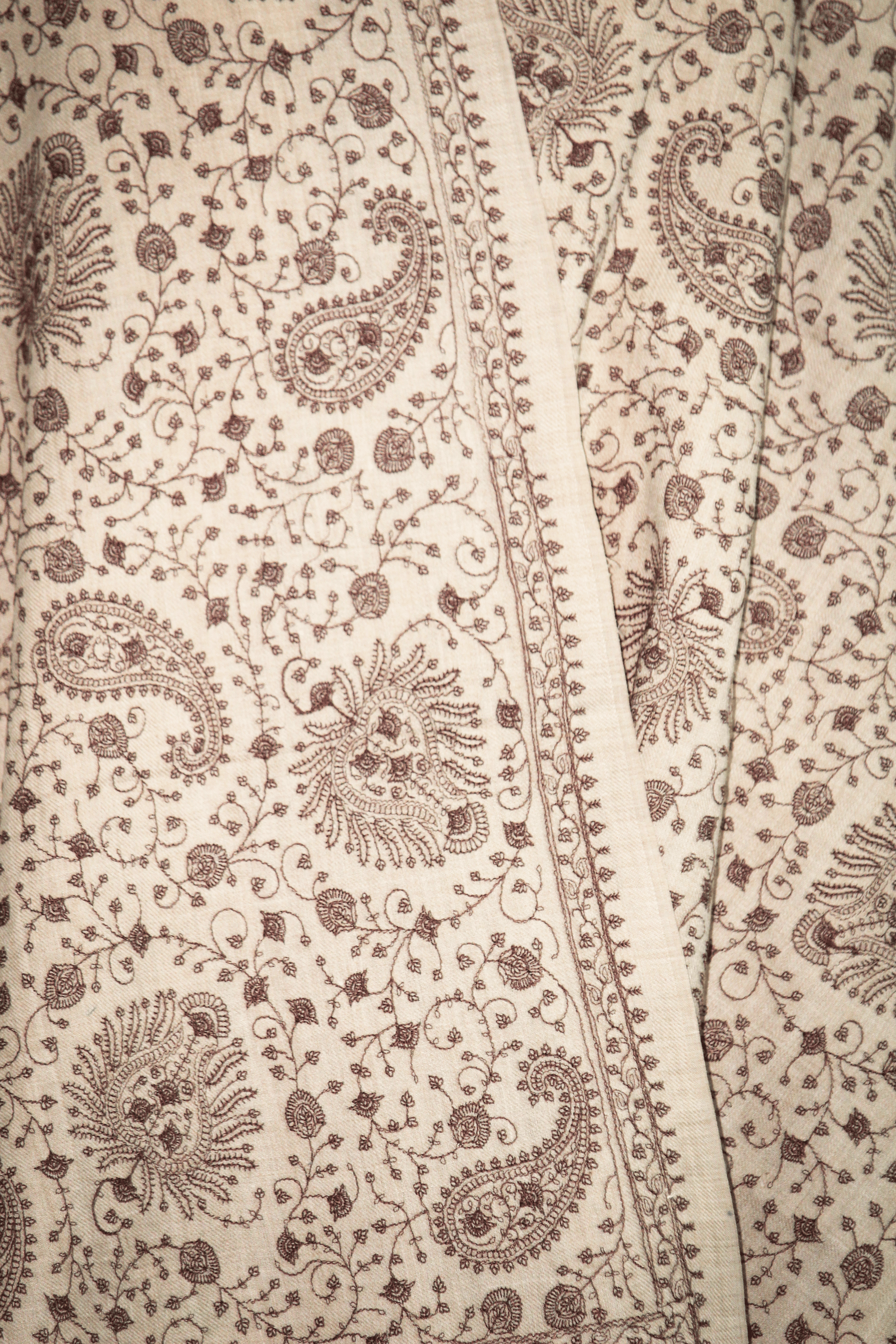 Adaa Buta Shawl: Graceful Patterned