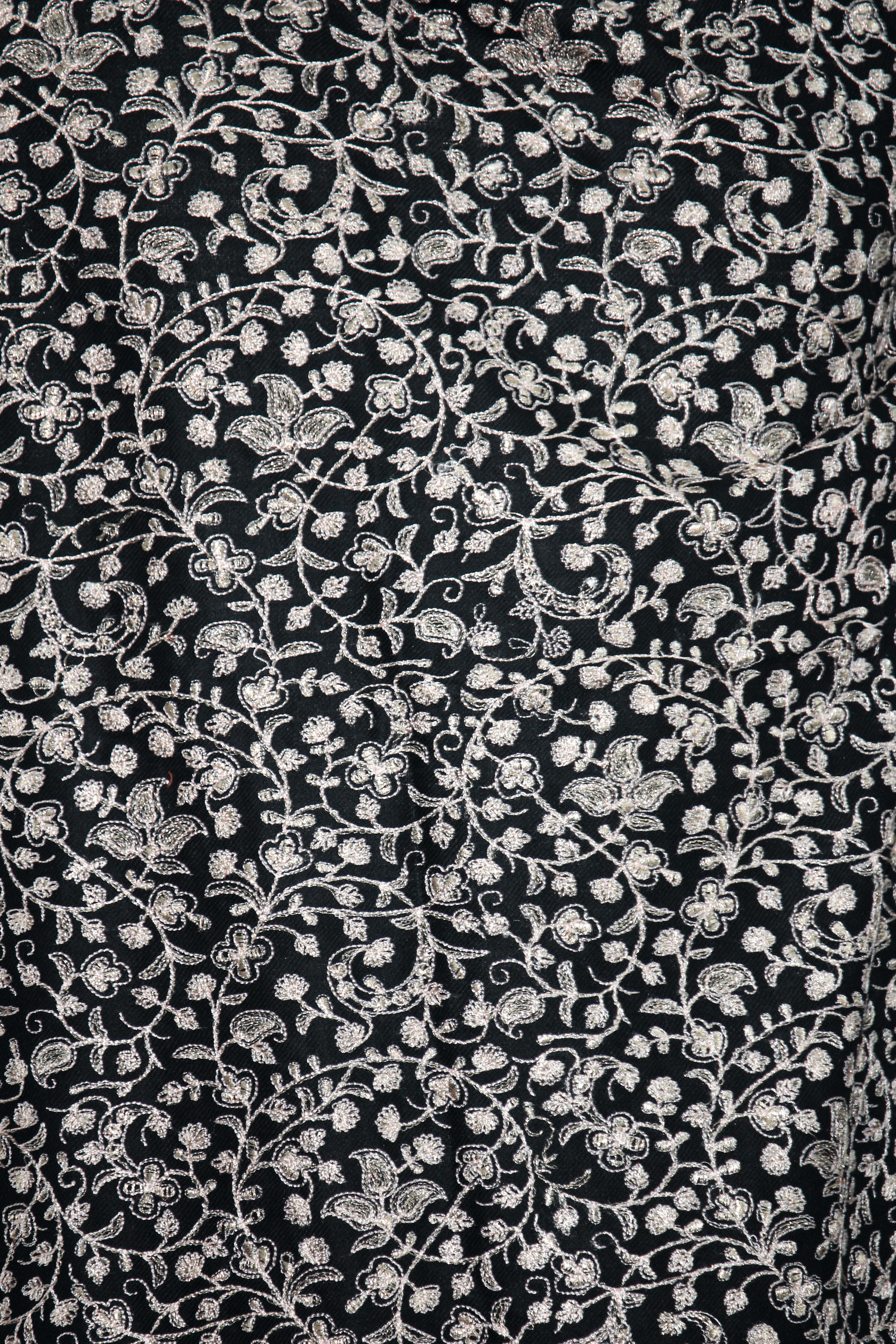 Bahar-e-Shab Jaal Shawl: Night Bloom Opulence