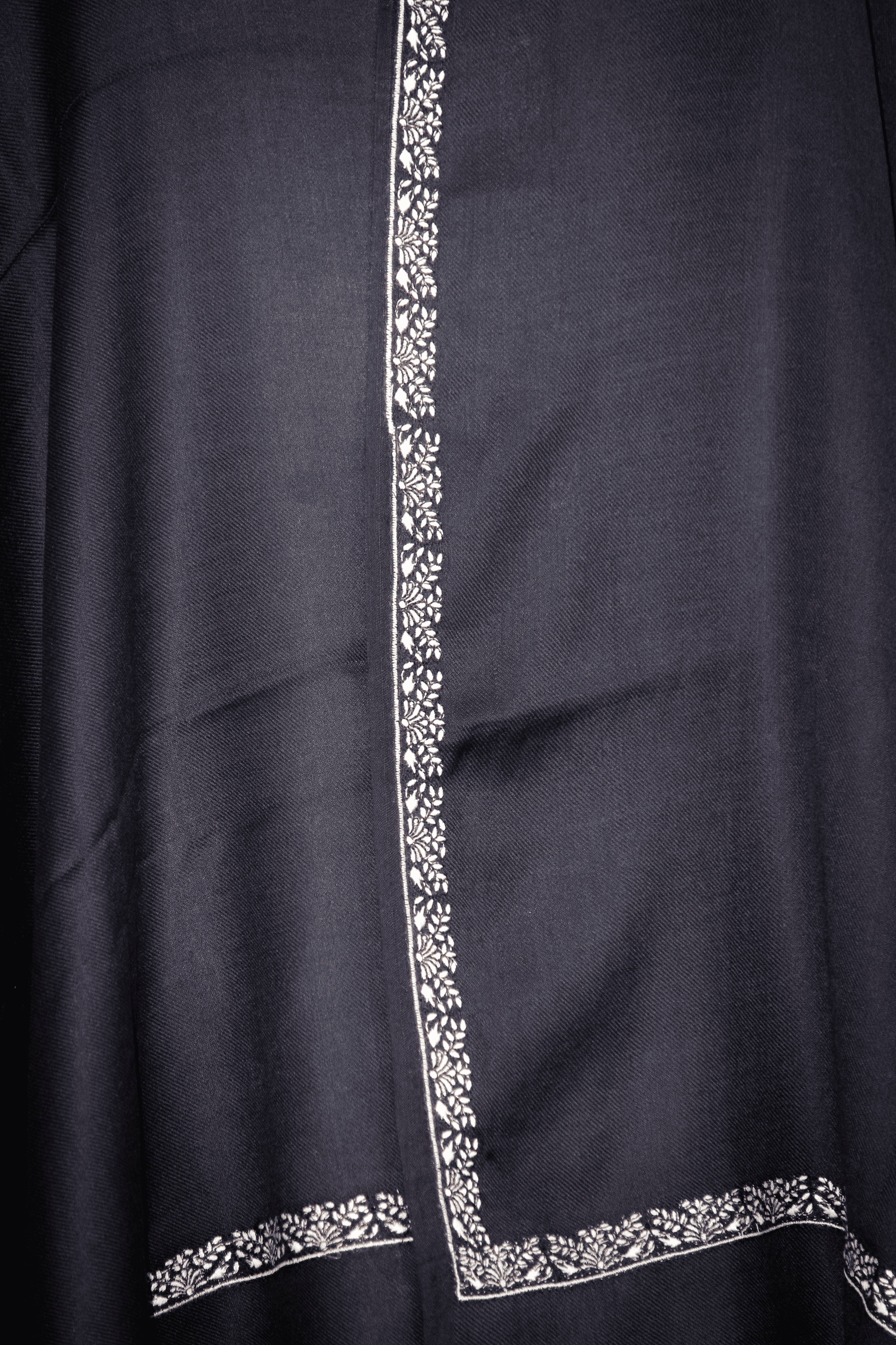 Shabrang Kinara Shawl: Midnight Edge Elegance