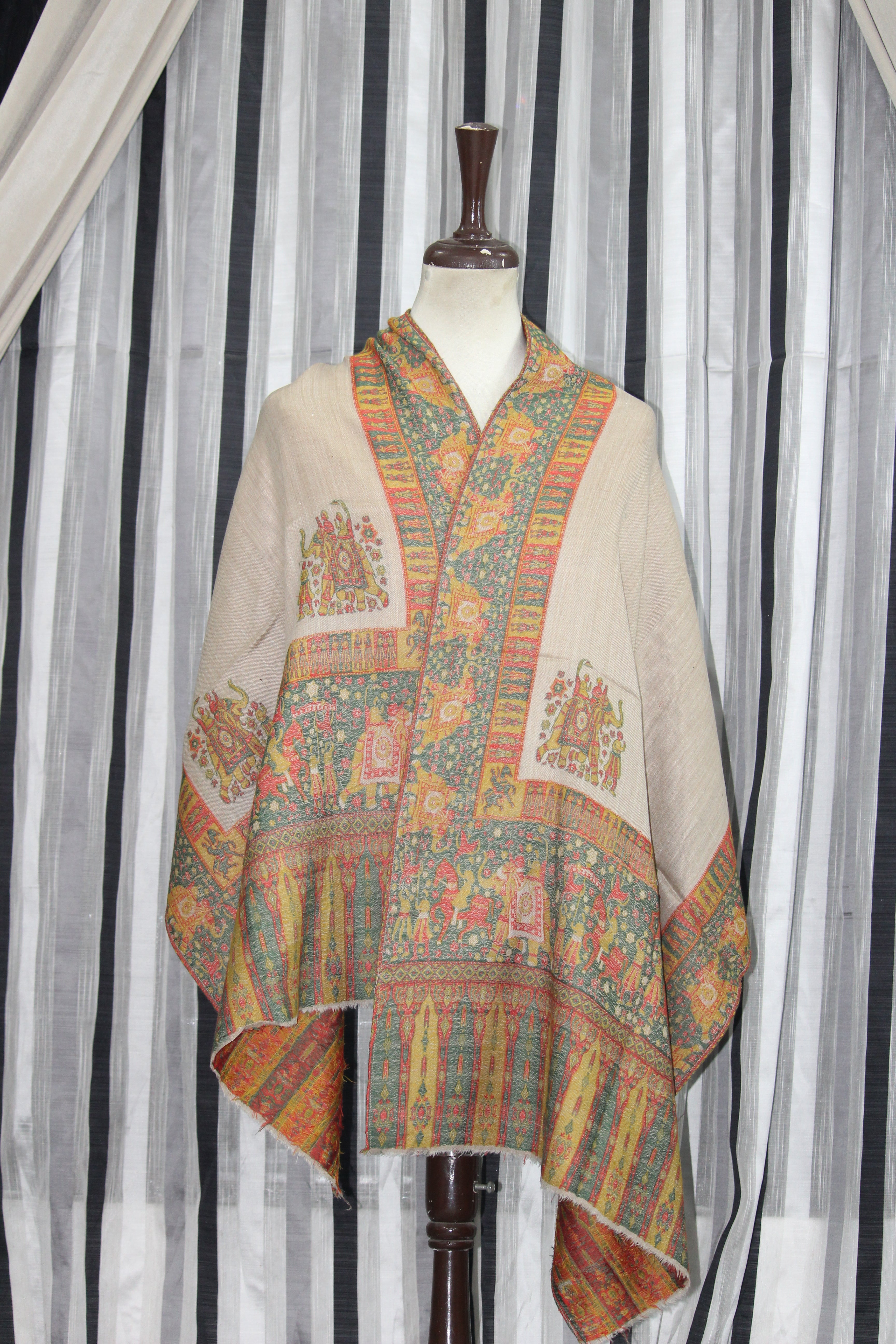 Takhleeq Zarkaash Scarf | A Creation of Rich Artistry